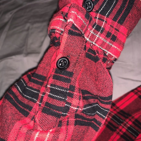 Forever21 men’s plaid button up - Picture 3 of 3